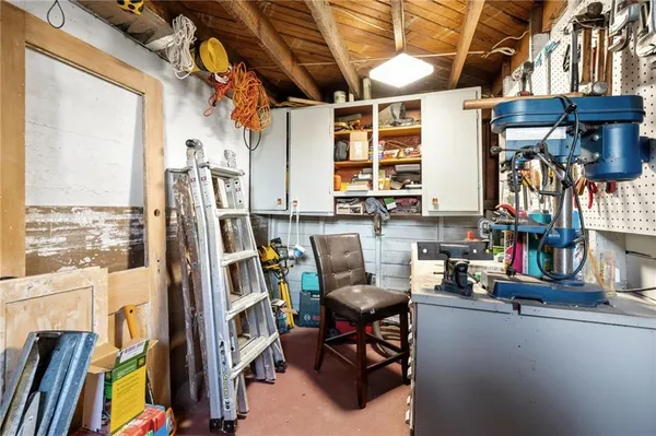 $240,000 | 403 North Wooden Avenue, Braymer, MO 64624