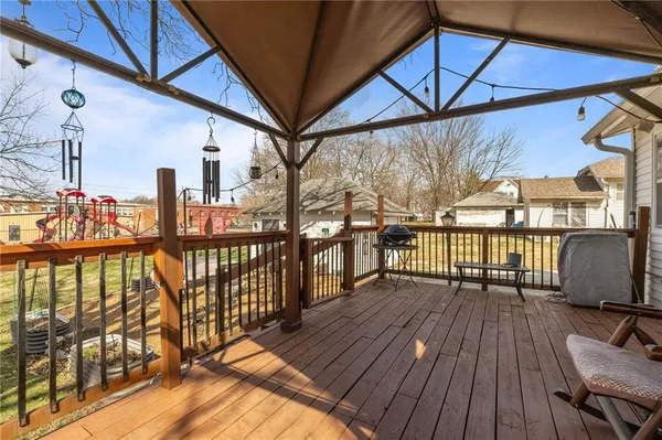 $240,000 | 403 North Wooden Avenue, Braymer, MO 64624