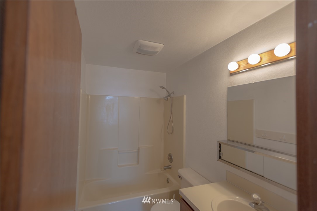 2280 Douglas Road Ferndale, WA 98248 - Photo 9 of 16 a bathroom with a toilet and a shower