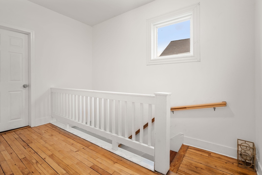 252 Shaw Street Lowell, MA 01851 - Photo 12 of 27
