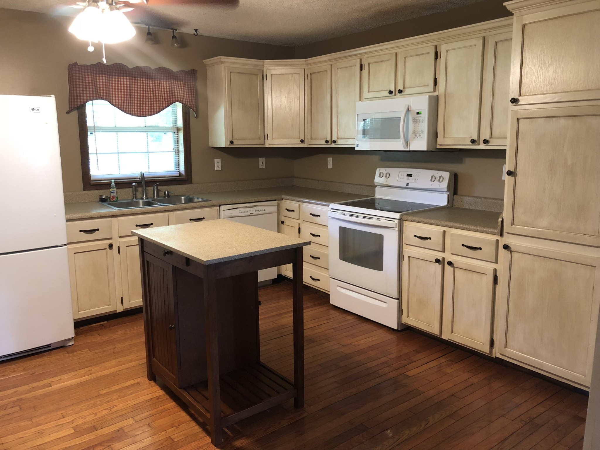245 Lambdin Road Maynardville, TN 37807 - Photo 7 of 18 Gallery Image 7