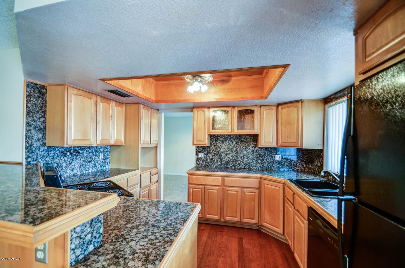 4233 West Ruth Avenue Phoenix, AZ 85051 - Photo 19 of 39 kitchen-3
