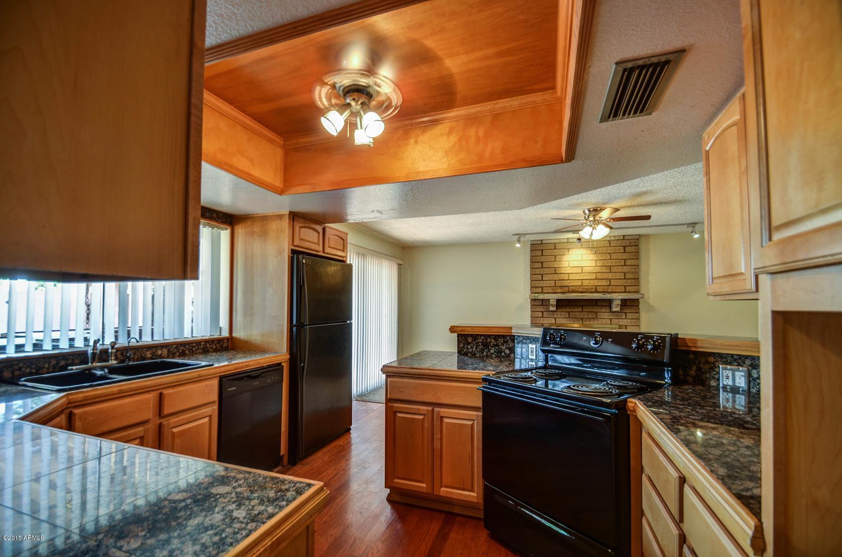 4233 West Ruth Avenue Phoenix, AZ 85051 - Photo 21 of 39 kitchen-5