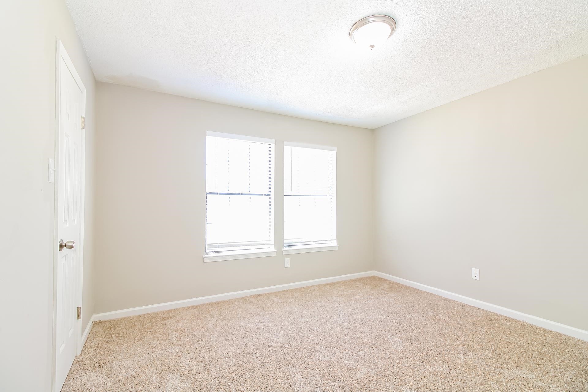 3546 Christine Road Memphis, TN 38118 - Photo 12 of 23 an empty room with a window