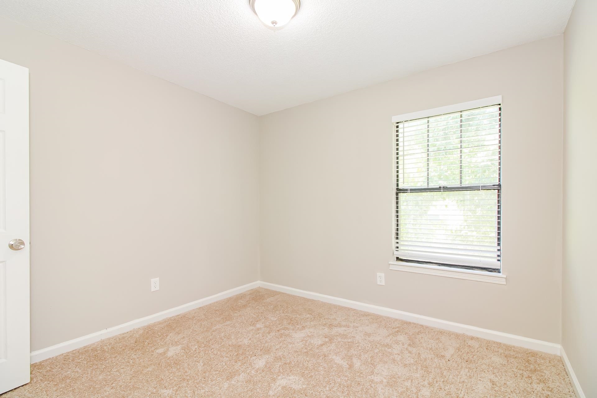 3546 Christine Road Memphis, TN 38118 - Photo 14 of 23 an empty room with a window