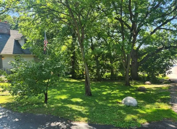 $474,500 | 9215 South 83rd Avenue, Hickory Hills, IL 60457