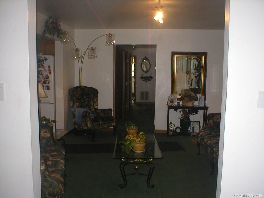 104 Dyson Road Harmony, NC 28634 - Photo 5 of 23 Gallery Image 5