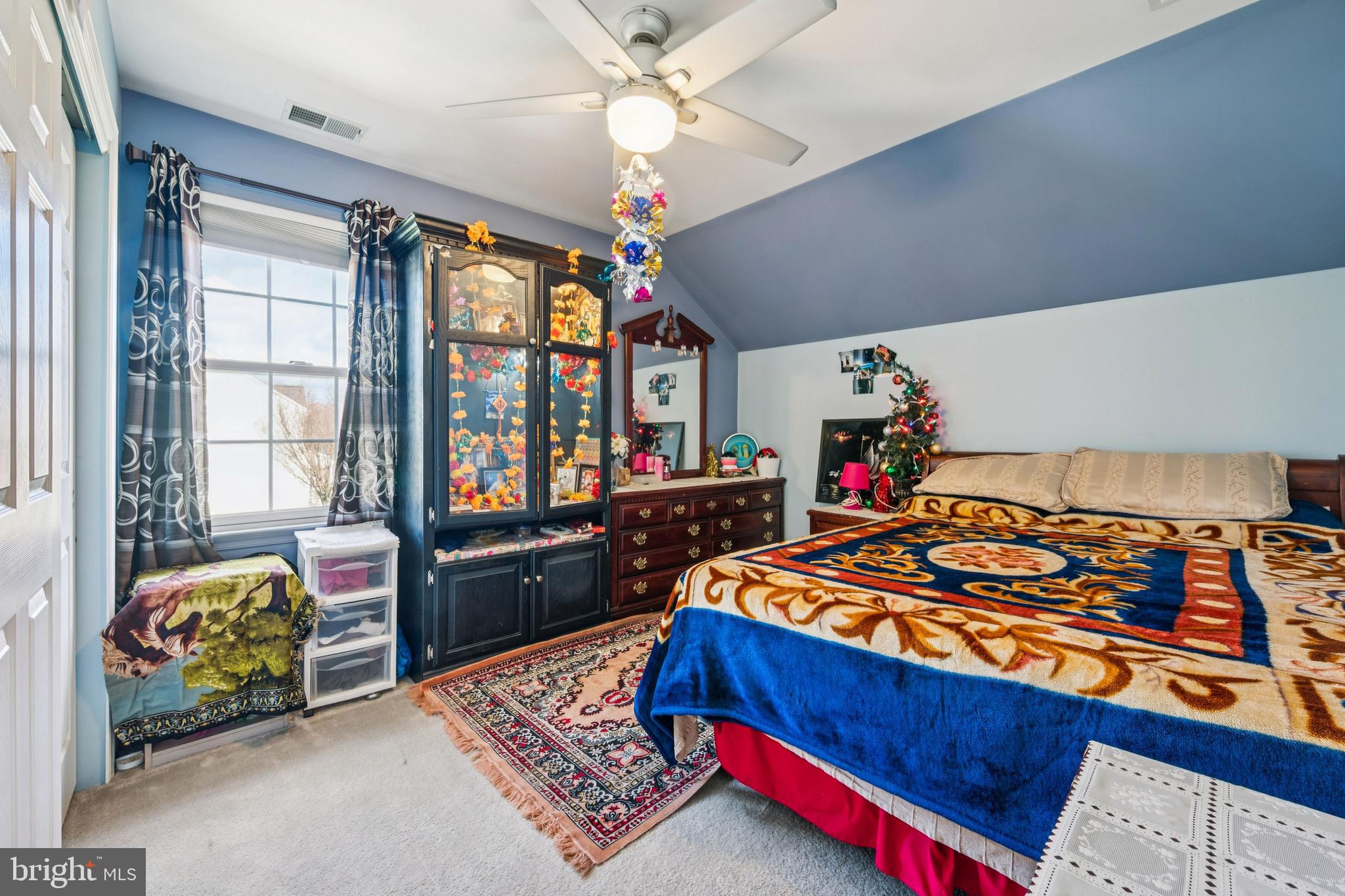 17 Jasmine Way Sewell, NJ 08080 - Photo 22 of 30 a bedroom with a bed closet and a large window