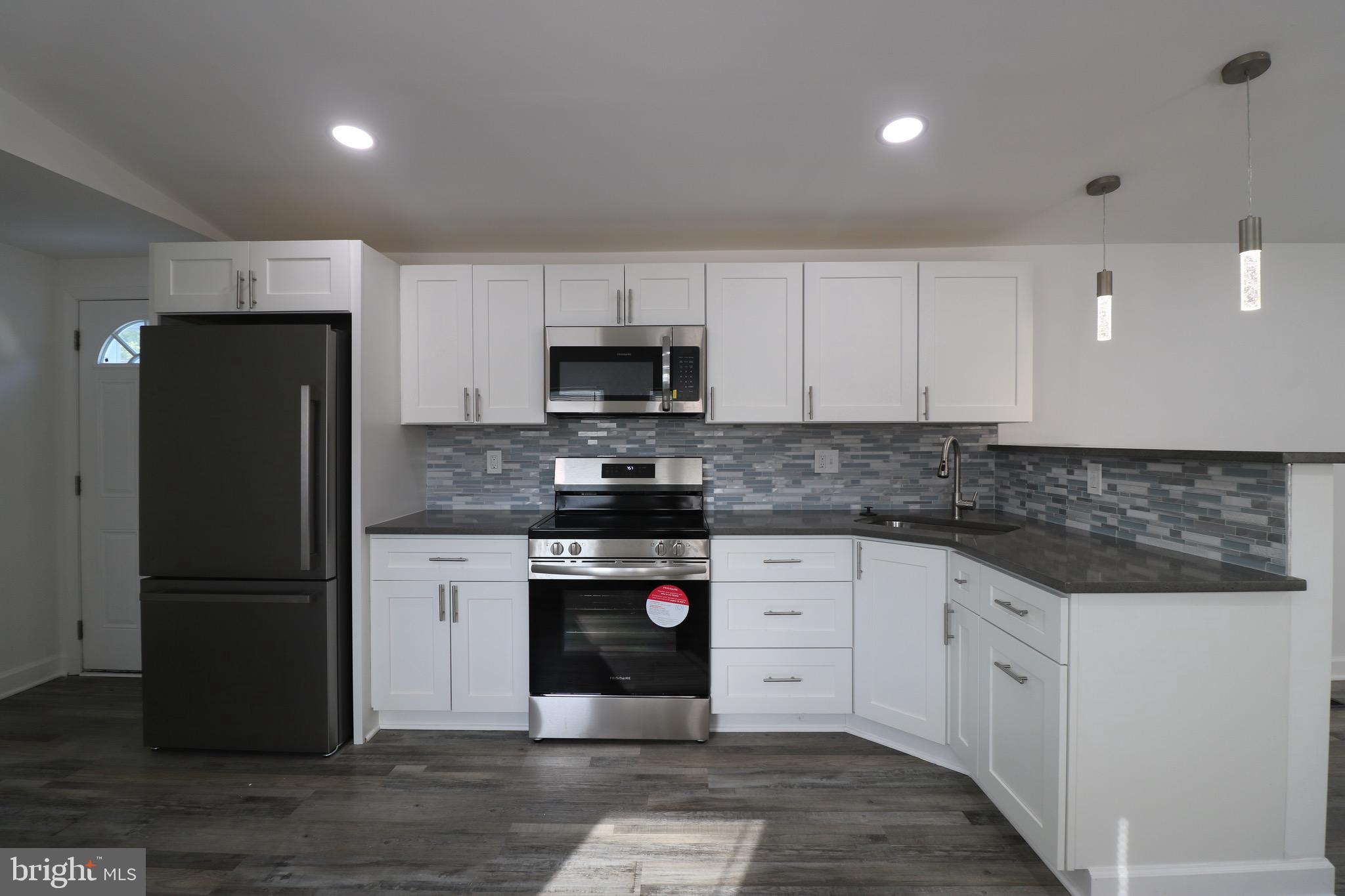 106 Rodeo Circle Middle River, MD 21220 - Photo 5 of 30