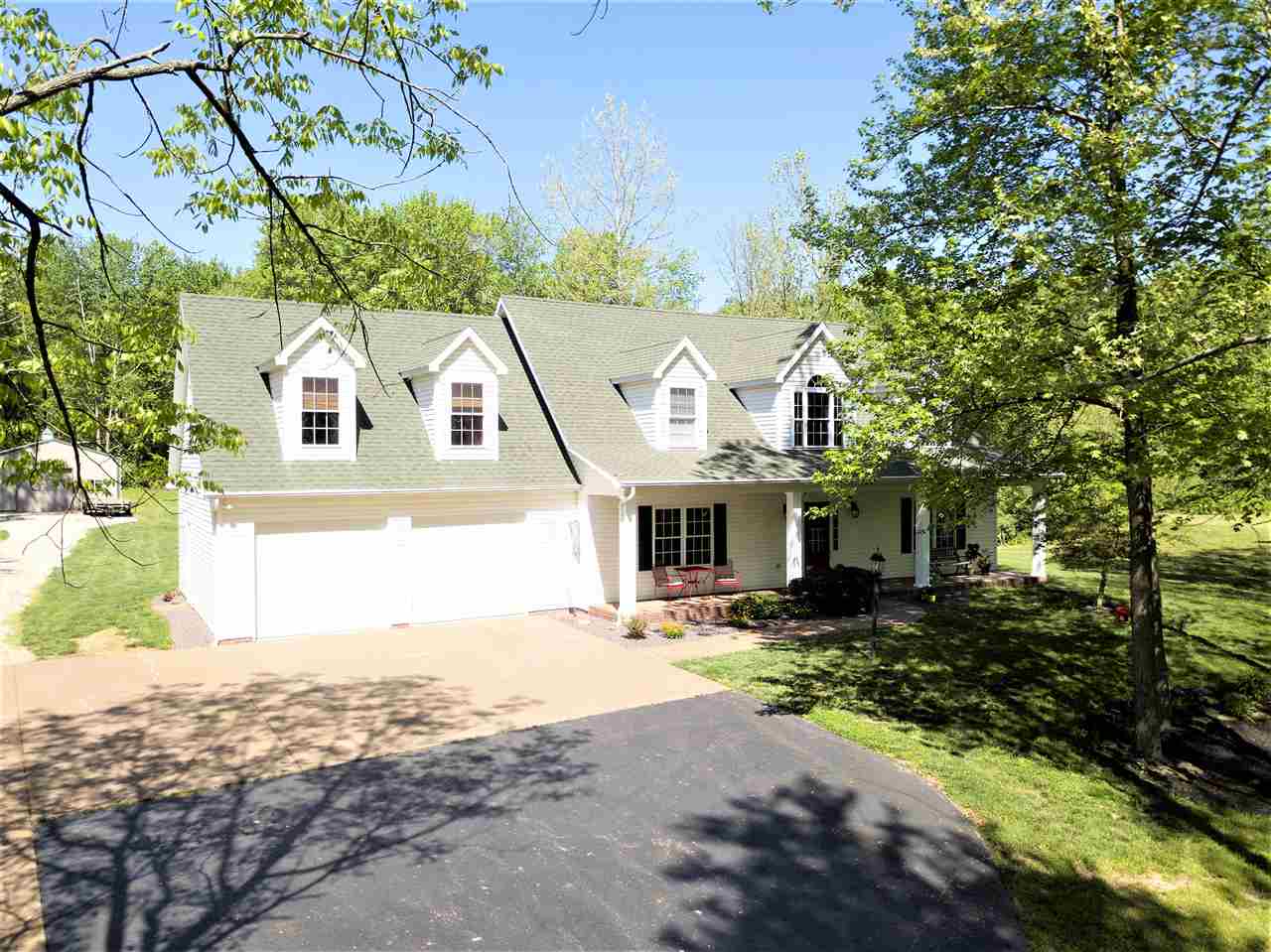 699 South Center Road Boonville, IN 47601 - Photo 1 of 36 Gallery Image 1