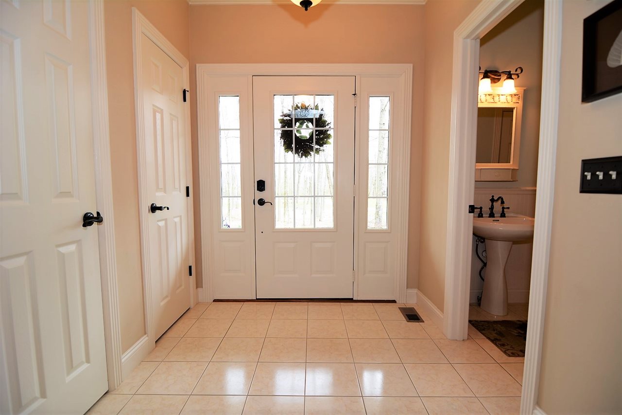 699 South Center Road Boonville, IN 47601 - Photo 3 of 36 Gallery Image 3
