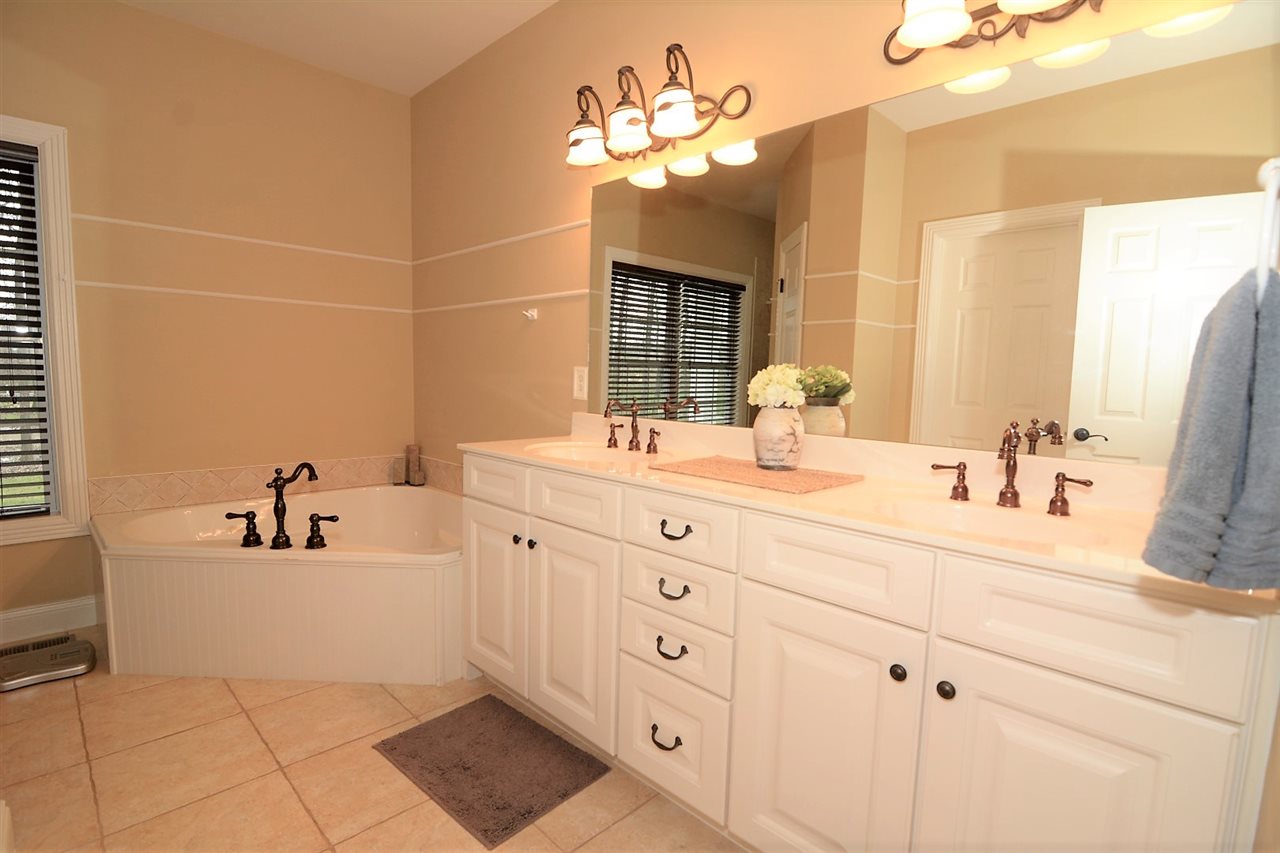 699 South Center Road Boonville, IN 47601 - Photo 22 of 36 Gallery Image 22