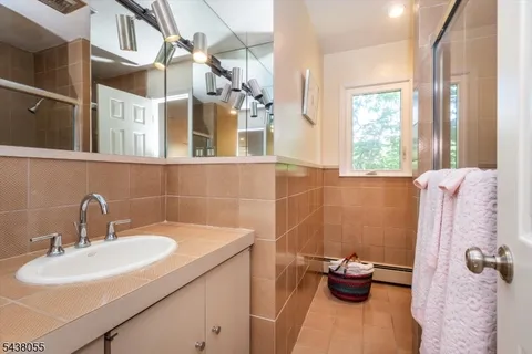 $1,250,000 | 83 Brookside Terrace, North Caldwell, NJ 07006