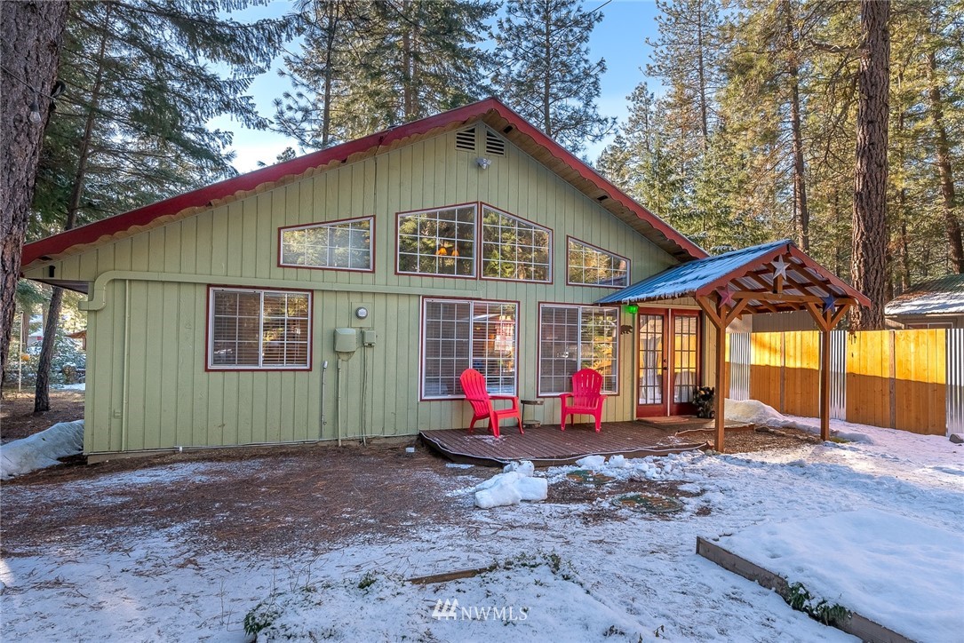22005 Stirrup Road Leavenworth, WA 98826 - Photo 2 of 39 Gallery Image 2