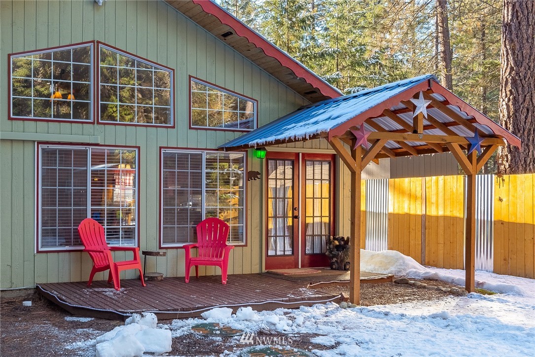 22005 Stirrup Road Leavenworth, WA 98826 - Photo 3 of 39 Gallery Image 3