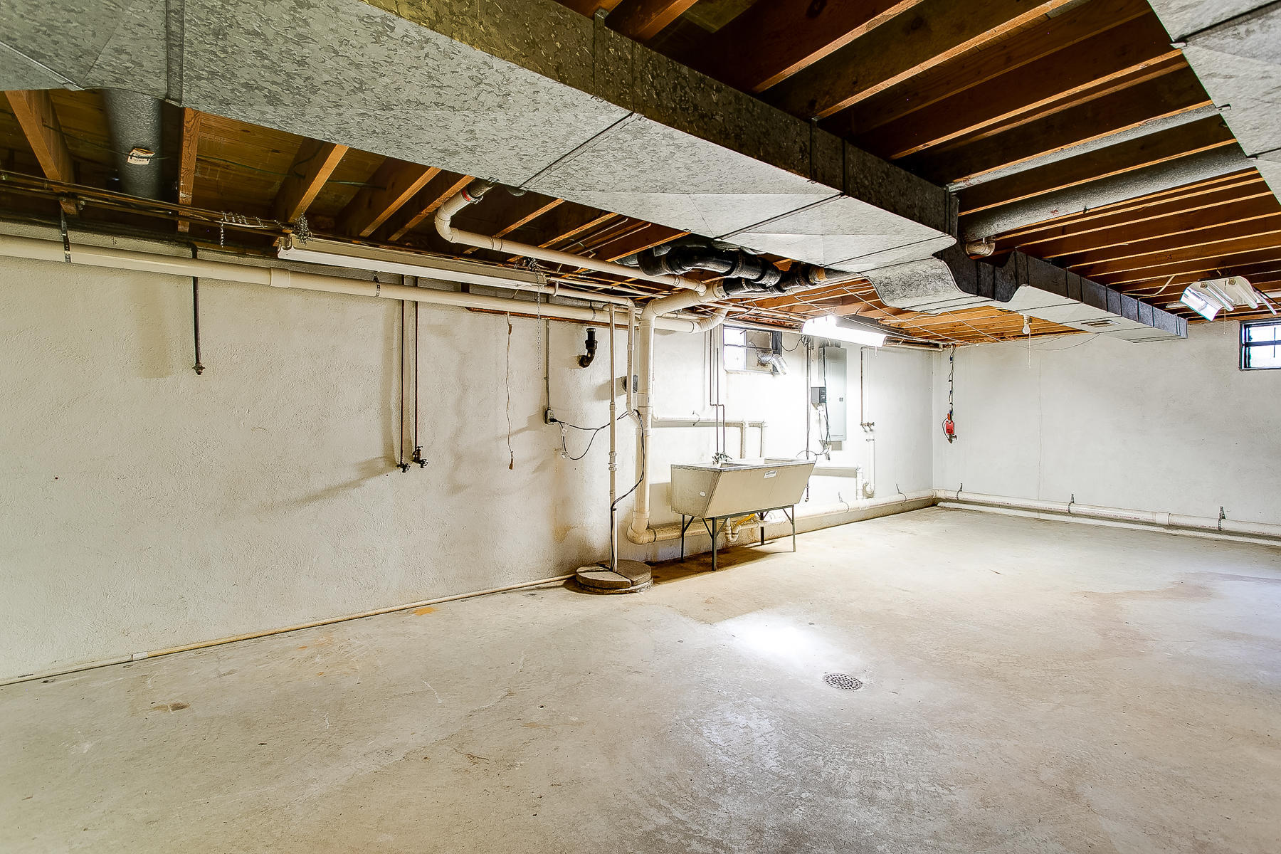 2305 Merrick Road Louisville, KY 40207 - Photo 42 of 55 A1A21C33-8FAC-4D7B-8CB9-3C45901517D0