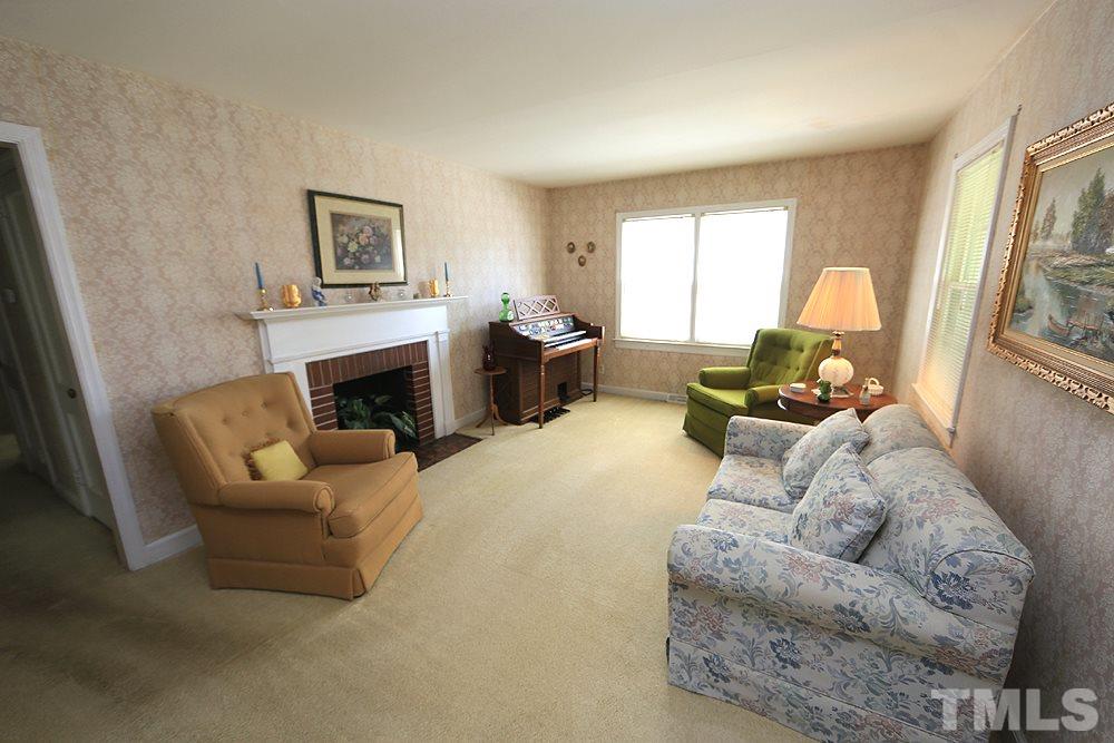 1504 Hanover Street Raleigh, NC 27608 - Photo 3 of 12