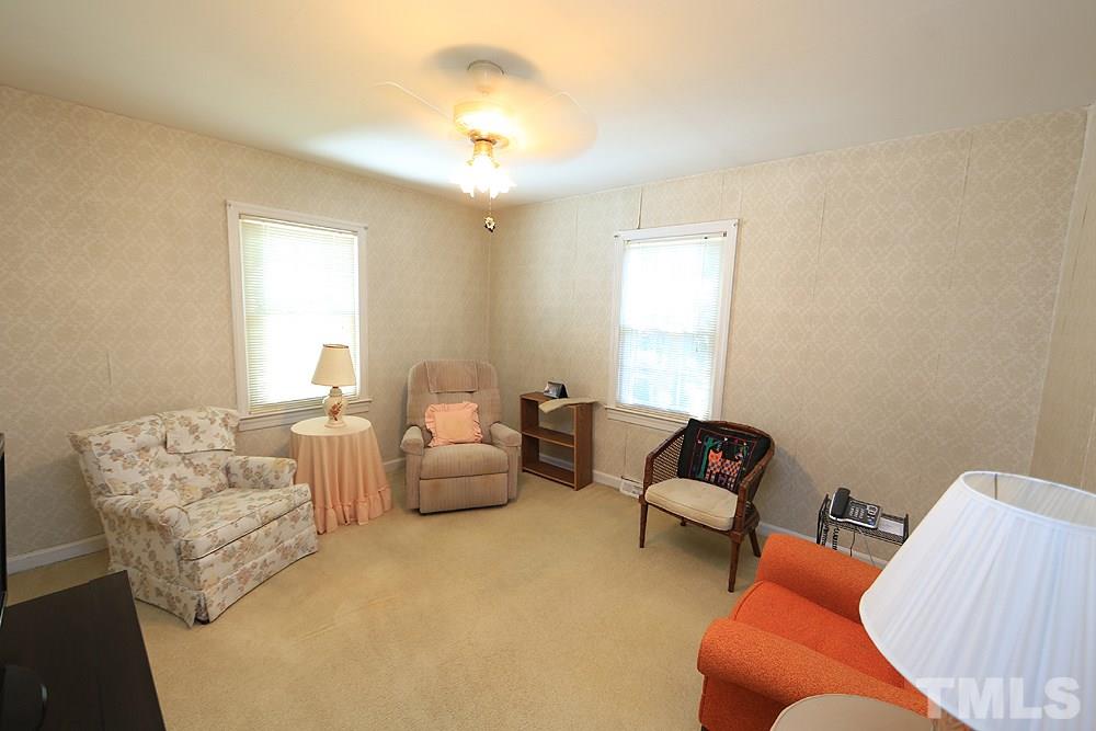 1504 Hanover Street Raleigh, NC 27608 - Photo 8 of 12
