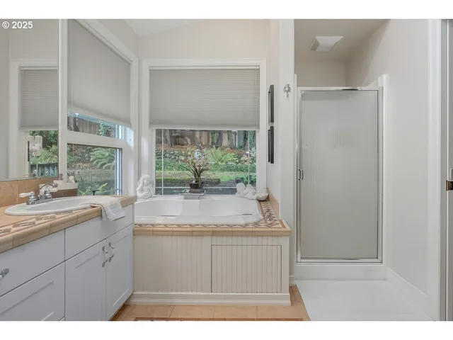 $759,000 | 6101 Southeast Parmenter Court, Milwaukie, OR 97267