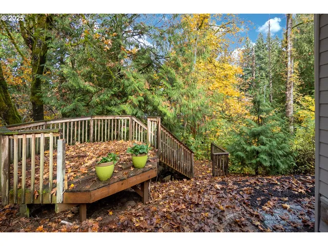 $759,000 | 6101 Southeast Parmenter Court, Milwaukie, OR 97267