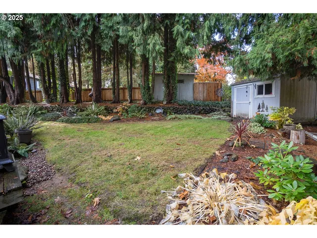$759,000 | 6101 Southeast Parmenter Court, Milwaukie, OR 97267