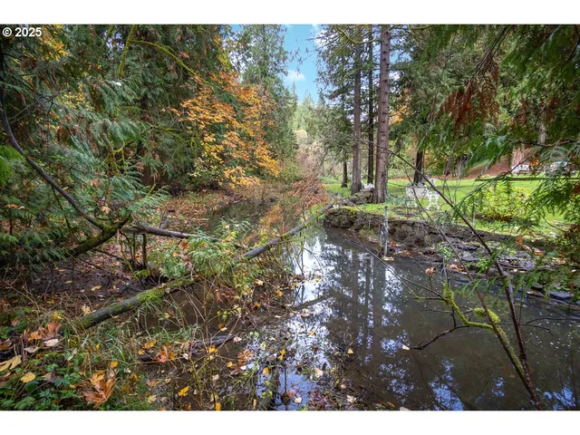 $759,000 | 6101 Southeast Parmenter Court, Milwaukie, OR 97267