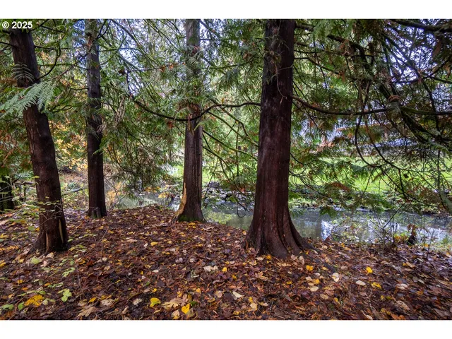 $759,000 | 6101 Southeast Parmenter Court, Milwaukie, OR 97267