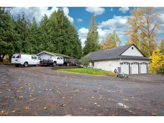 $759,000 | 6101 Southeast Parmenter Court, Milwaukie, OR 97267