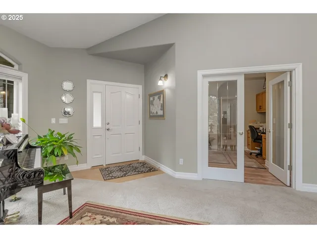 $759,000 | 6101 Southeast Parmenter Court, Milwaukie, OR 97267