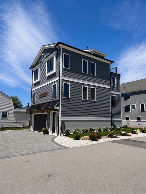 84 Post Island Road Quincy, MA 02169 - Photo 2 of 41