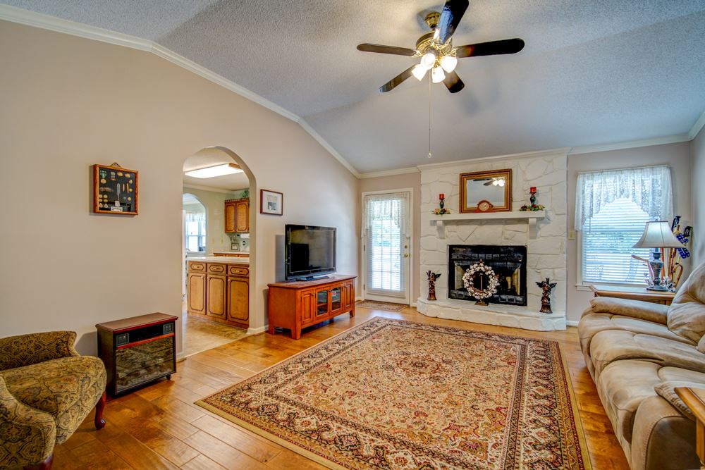 201 Boydton Road Boiling Springs, SC 29316 - Photo 3 of 36