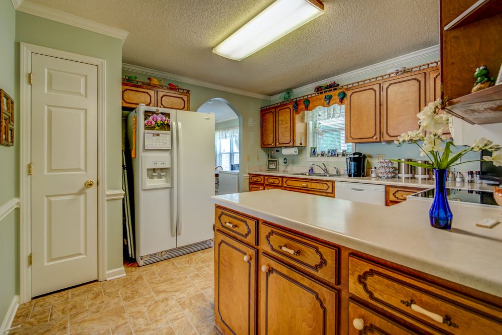 201 Boydton Road Boiling Springs, SC 29316 - Photo 5 of 36