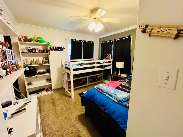 $220,000 | 129 Center Street, Williamsport, IN 47993