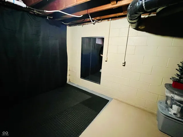 $220,000 | 129 Center Street, Williamsport, IN 47993