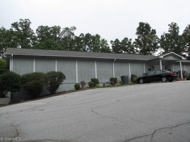 635 Liberty Road High Point, NC 27263 - Photo 1 of 27