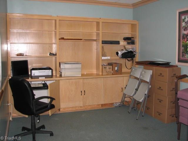 635 Liberty Road High Point, NC 27263 - Photo 15 of 27