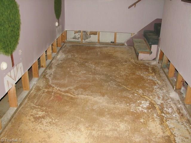 635 Liberty Road High Point, NC 27263 - Photo 24 of 27