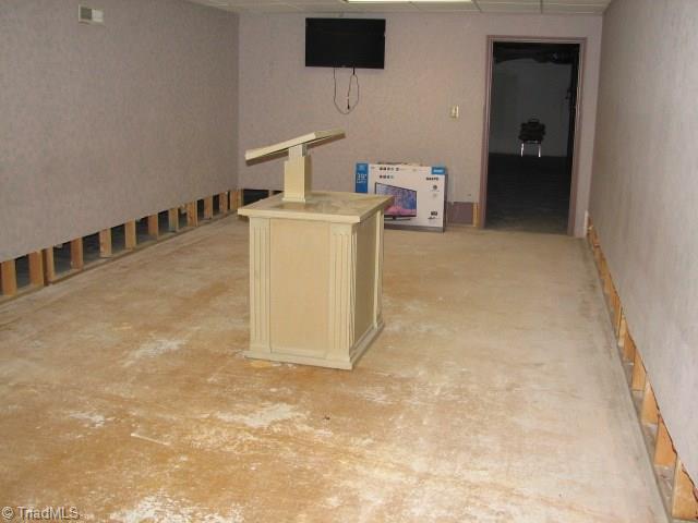 635 Liberty Road High Point, NC 27263 - Photo 25 of 27