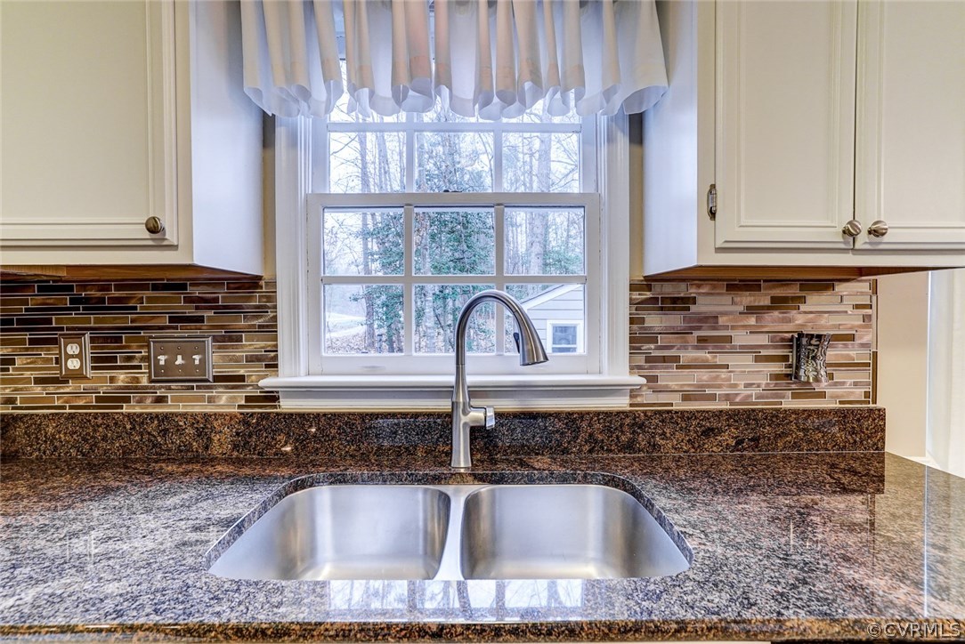 5512 Chestnut Bluff Road Midlothian, VA 23112 - Photo 12 of 34