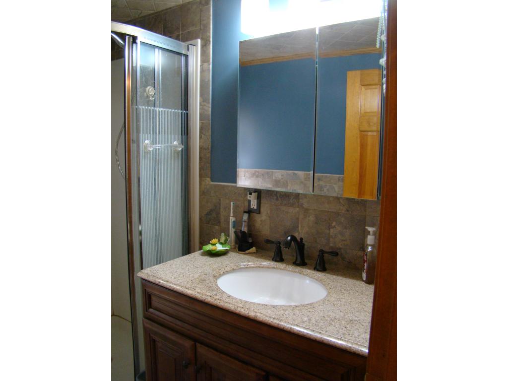 9 Great Pond Road Kingston, NH 03848 - Photo 17 of 30 Gallery Image 17