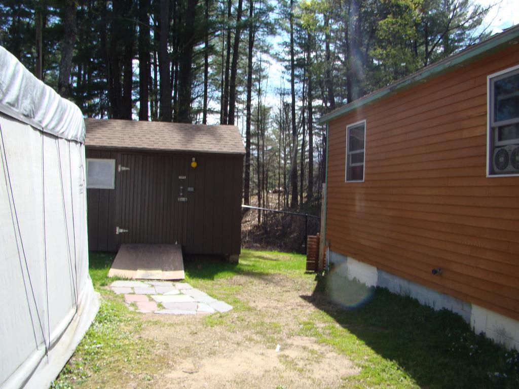 9 Great Pond Road Kingston, NH 03848 - Photo 21 of 30 Gallery Image 21