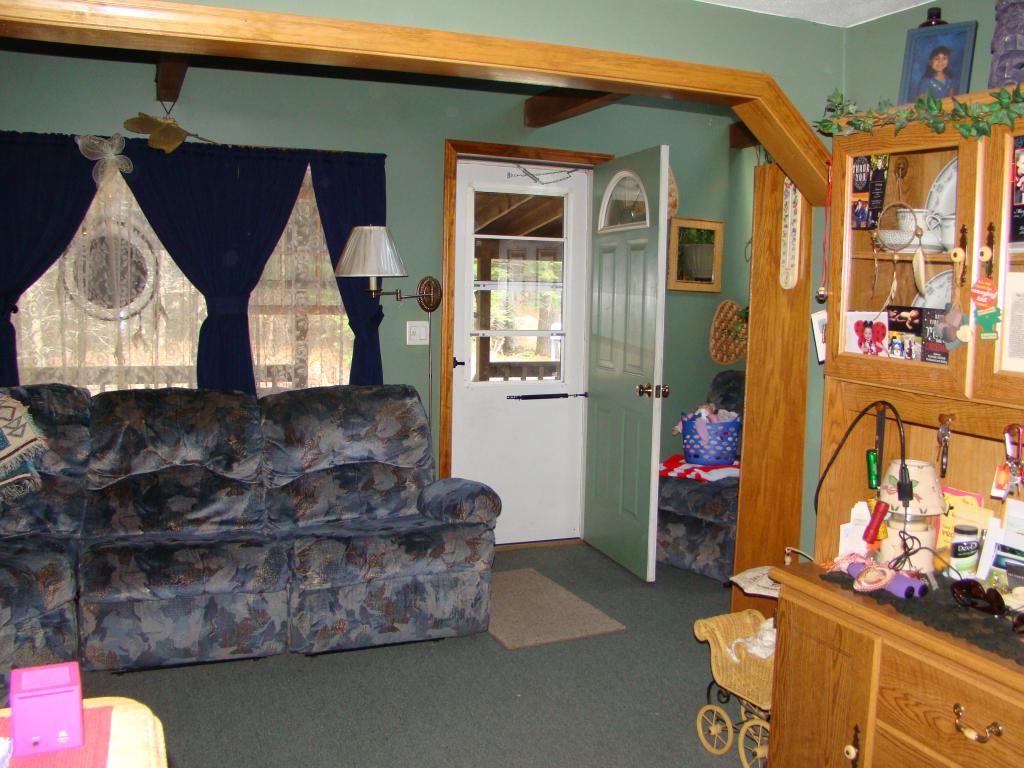 9 Great Pond Road Kingston, NH 03848 - Photo 4 of 30 Gallery Image 4