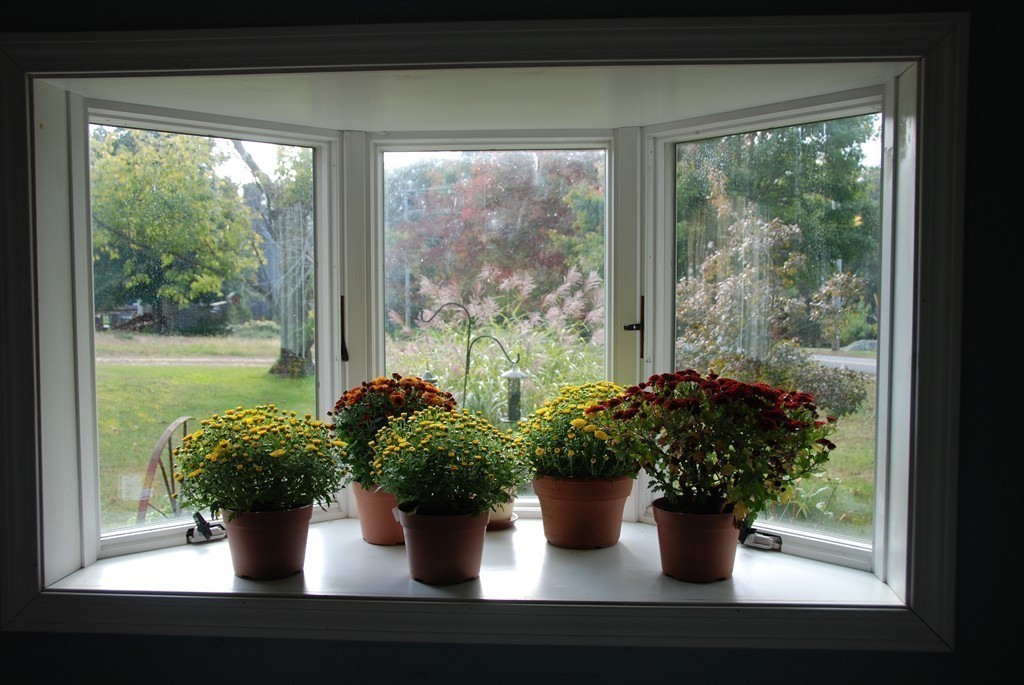 54 Crystal Spring Road Mattapoisett, MA 02739 - Photo 8 of 15 Gallery Image 8