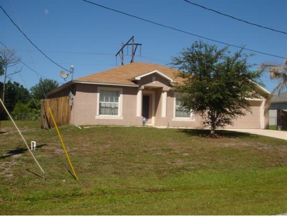 435 Town Road Southwest Palm Bay, FL 32908 - Photo 1 of 12 Primary Photo