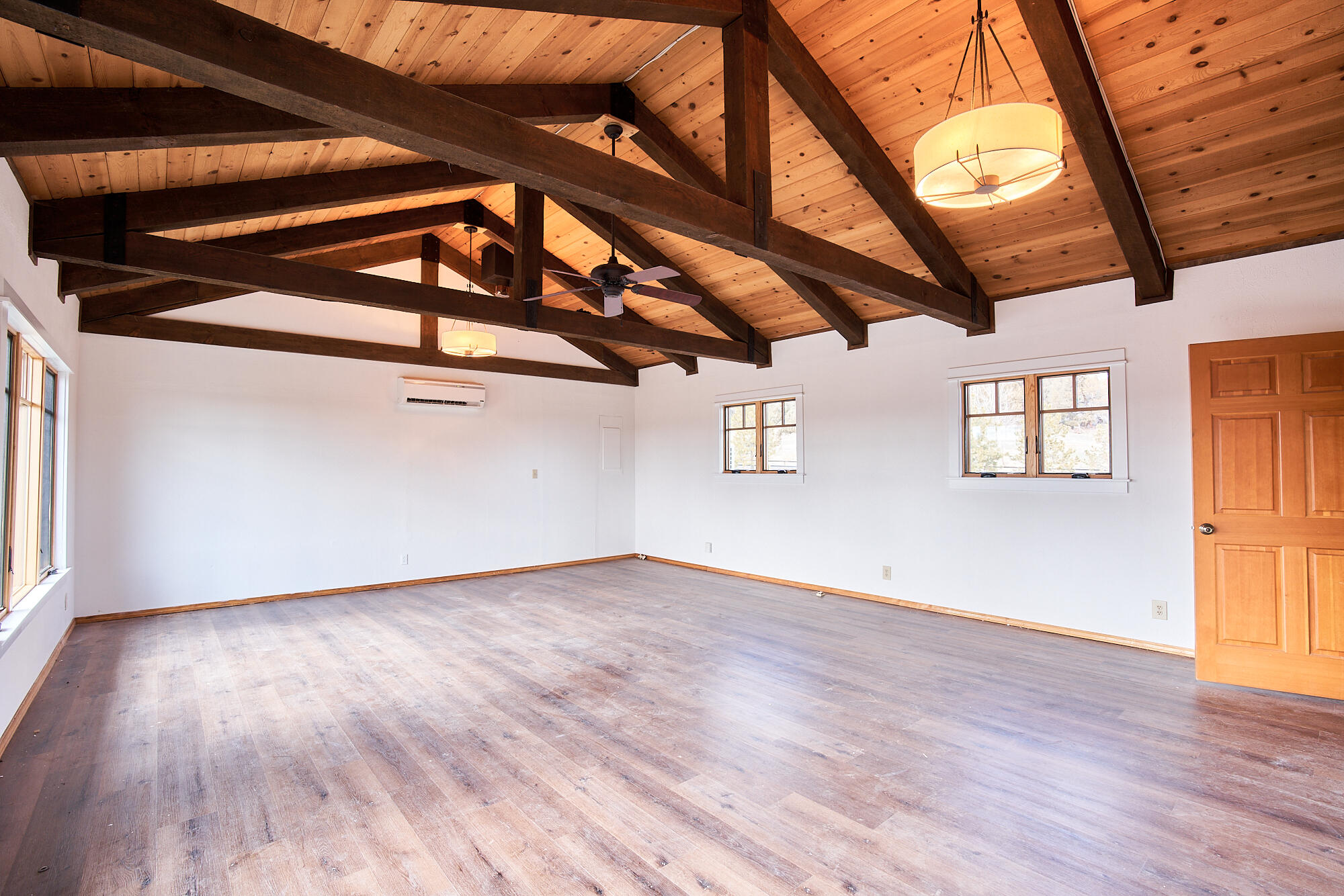 19525 Innes Market Road Bend, OR 97703 - Photo 48 of 56 a view of an empty room