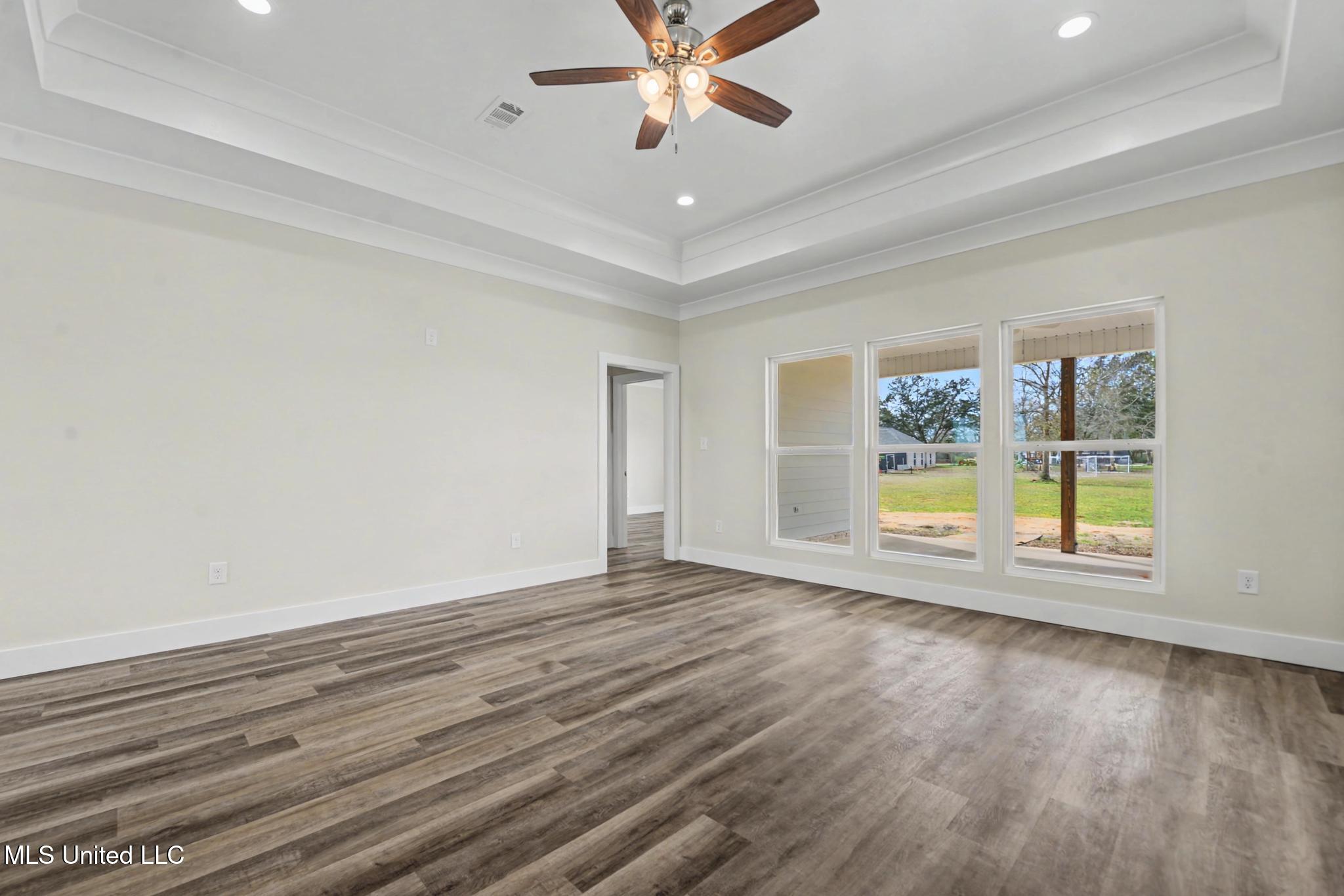 337 V E Howell Road Lucedale, MS 39452 - Photo 5 of 29 005