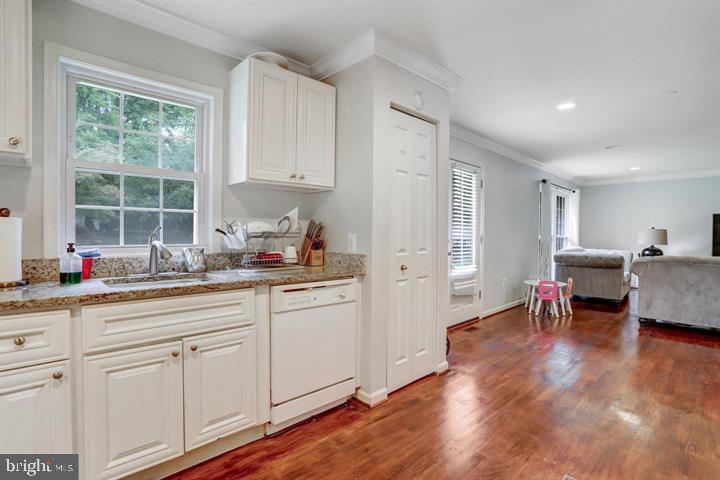 6613 Elder Avenue Springfield, VA 22150 - Photo 16 of 18