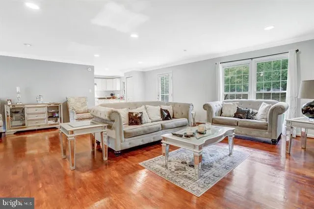 $849,900 | 6613 Elder Avenue, Springfield, VA 22150