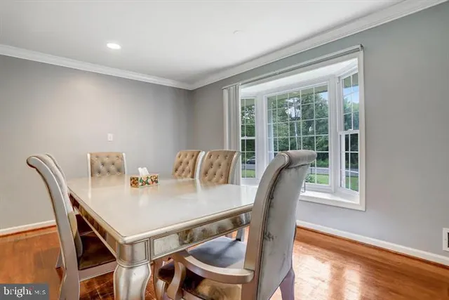 $849,900 | 6613 Elder Avenue, Springfield, VA 22150