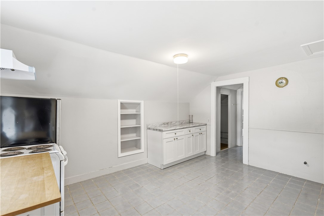 127 Meadow Street Pawtucket, RI 02860 - Photo 8 of 37